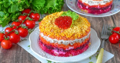 Селедка под шубой с красной рыбой