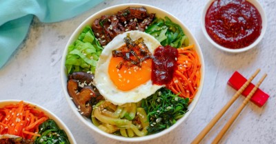 Корейский Пибимпаб мясо в соевом соусе