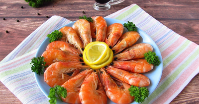 Как варить креветки.