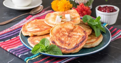 Оладьи с яблоками на кефире