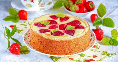 Пирог с клубникой в духовке