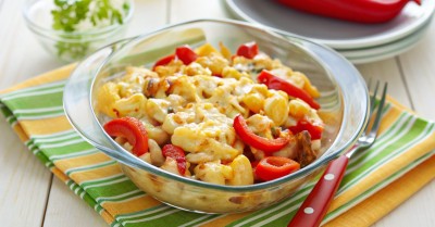 Куриная грудка в духовке с картошкой и сыром