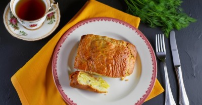 Заливной пирог с картошкой на кефире