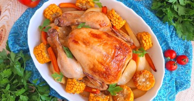 Курица в сметанном соусе с картошкой