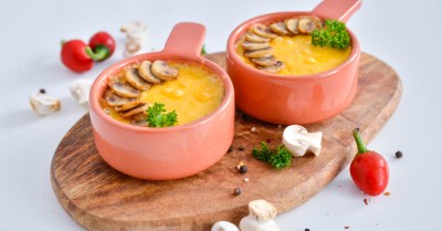 Жульен с курицей и грибами со сливками в духовке