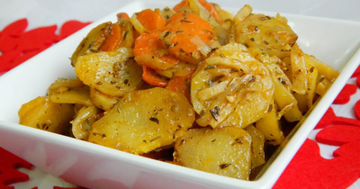 Картошка с овощами в рукаве в духовке