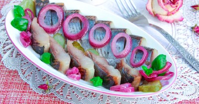 Как посолить сельдь быстро