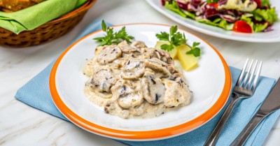 Свиные медальоны в сливочном соусе