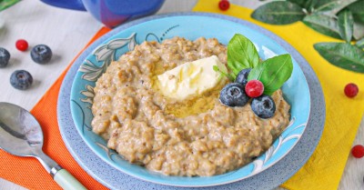 Жареная овсянка на завтрак