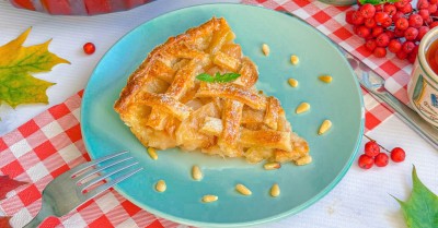 Осенний пирог с яблочной начинкой