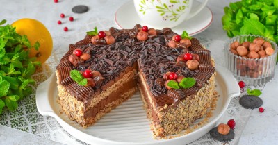 Торт безе Золотой ключик с вареной сгущенкой