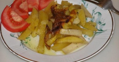Запеченный картофель в майонезе с беконом в духовке