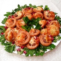 Закуска из сушек Рождественский венок