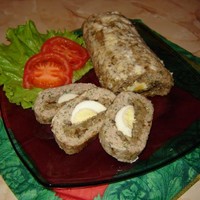 Большой мясной рулет в духовке