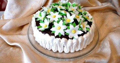 Торт Невеста с цветами йогуртовый