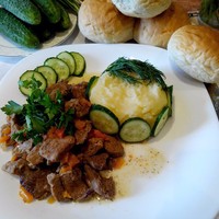 Тушеное мясо в мультиварке