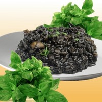 Ризотто с чернилами каракатицы