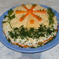 Салат Старый мельник с грибами и курицей