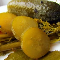 Огурцы квашеные в банках на зиму