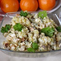 Салат Боярский с курицей и грибами