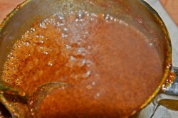 Карамельно-сливочный соус для торта, десертов, блинов Карамельно-сливочный соус для торта, десертов, блинов