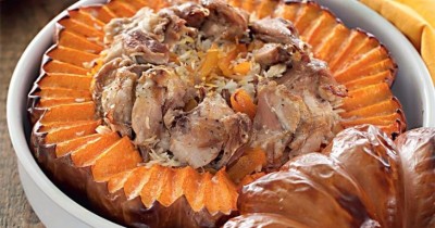 Курица запеченная в тыкве
