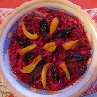 Свекольный салат с курагой и черносливом