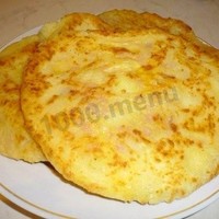 Сырные лепешки на кефире с ветчиной