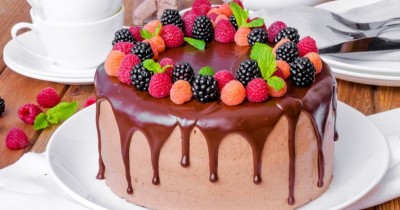 Шоколадный бисквитный торт на кипятке