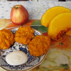 Котлеты тыквенные с творогом и яблоком в духовке