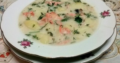 Финский суп с лососем со сливками