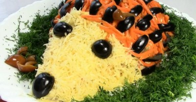 Салат с курицей грибами корейской морковью