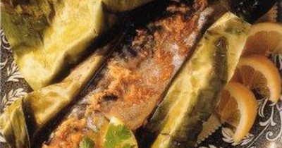 Рыба, запеченная в фольге с имбирным маслом