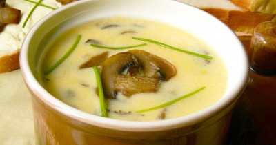 Грибной суп-пюре из шампиньонов с плавленным сыром