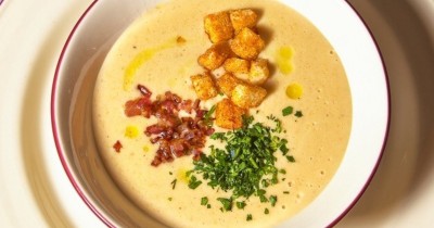Гороховый крем суп с беконом