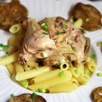 Курица тушеная в банке