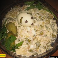 Салат Оливье с курицей