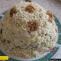 Салат с курицей черносливом и грецкими орехами