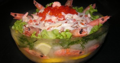 Салат кальмары креветки икра