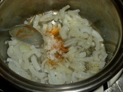 Морковь тушеная с луком и сметаной Морковь тушеная с луком и сметаной
