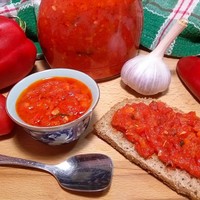 Аджика из помидор пальчики оближешь