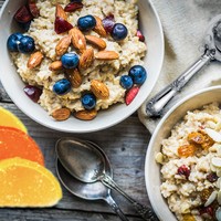 Ячневая каша на молоке для ребенка
