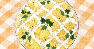 Салат Красавица с ветчиной