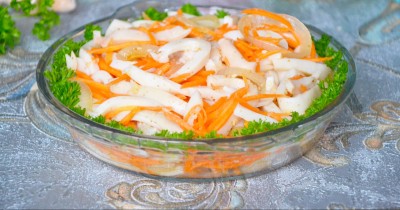 Кальмары по корейски с морковью маринованные