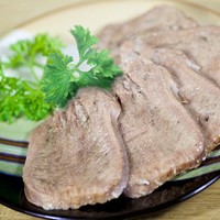 Язык отварной говяжий