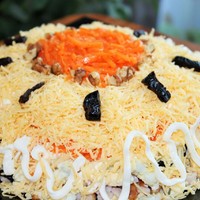 Салат Новогодний слоеный