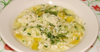 Суп с фрикадельками из свинины, тыквой и лапшой