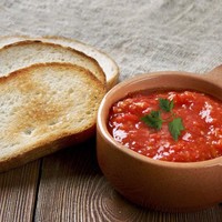 Аджика из яблок и перца