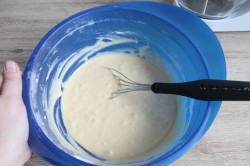 Рецепт торта молочная девочка с пломбирным кремом и клубникой. tort molochnaya devochka s plombirnym kremom 1515766314 3 min. Рецепт торта молочная девочка с пломбирным кремом и клубникой фото. Рецепт торта молочная девочка с пломбирным кремом и клубникой-tort molochnaya devochka s plombirnym kremom 1515766314 3 min. картинка Рецепт торта молочная девочка с пломбирным кремом и клубникой. картинка tort molochnaya devochka s plombirnym kremom 1515766314 3 min. Приготовление: