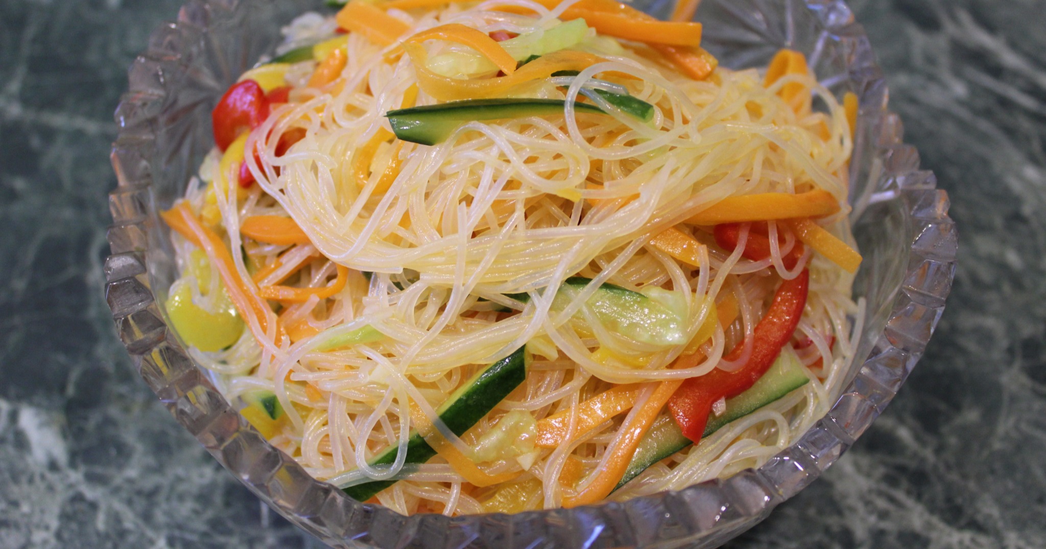 Салат с фунчозой рецепт с овощами пошагово Салат с фунчозой рецепт с овощами пошагово